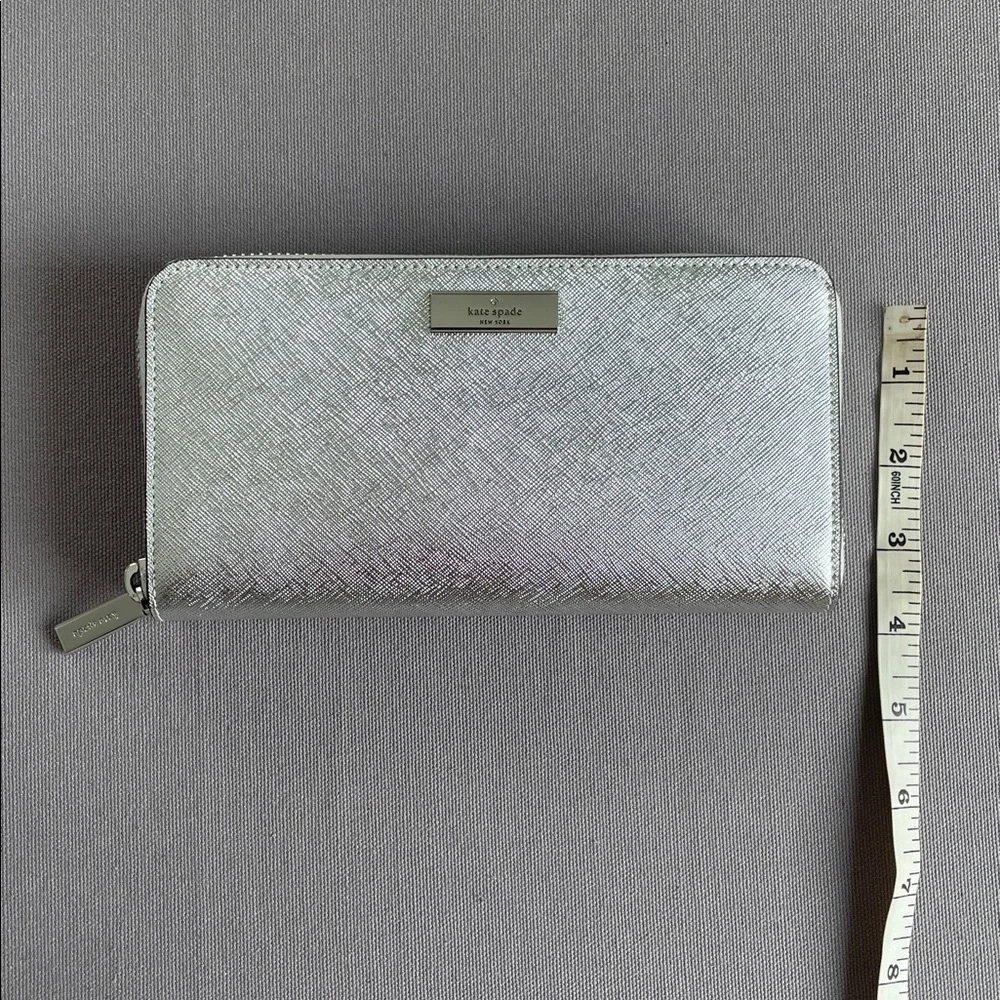 Kate Spade Kenzie Silver Metallic Purse & Wallet - Picture 13 of 16